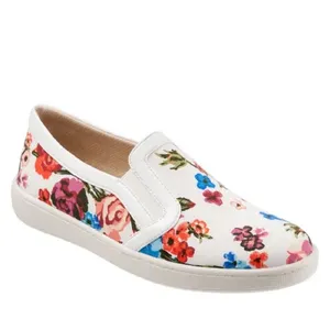 Trotters‎ Floral Alright Sneaker, 8N thumbnail 3