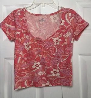 Hollister Retro Floral Baby Tee Womens Size S‎ Pink Psychedelic Y2K Cotton Top thumbnail 1