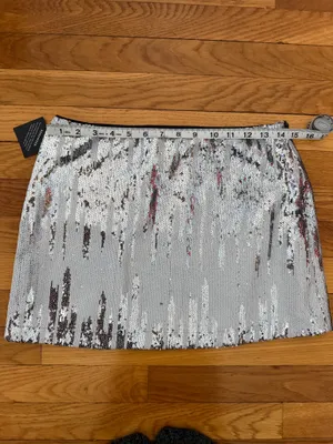 NASTY GAL Silver Sequin Mini Skirt Size Small - New with Tag thumbnail 5