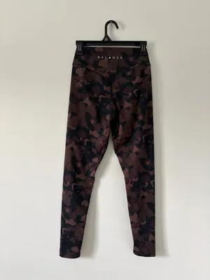 Balance Athletica Vitality Ascend Base Camo High Rise 26in Leggings Brown Black thumbnail 4