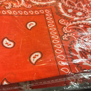 Red‎ Paisley Bandana 22x22 thumbnail 2