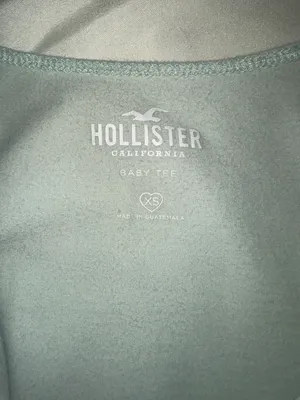 Hollister V Neck Crop Top thumbnail 2