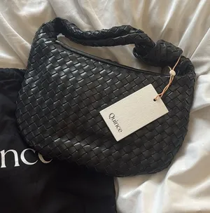 Black Purse thumbnail 1