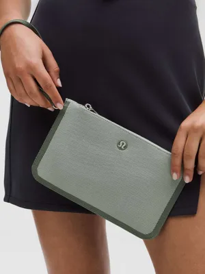 Lululemon Classic Knit Detachable Pouch thumbnail 1