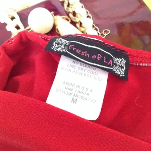 ⬇️SLEEVELESS RED TOP Size M thumbnail 5