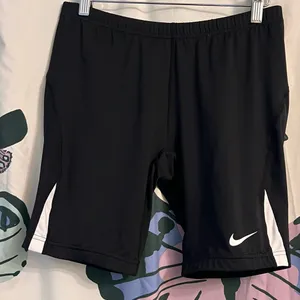 ❗️clearance❗️ Nike Black and White Compression Shorts thumbnail 1