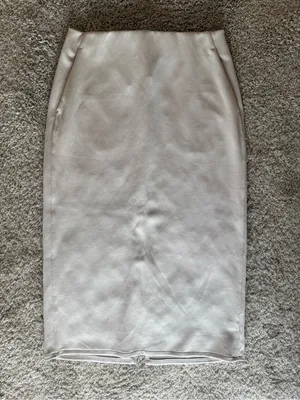 Lululemon Softreme High-Rise Midi Skirt thumbnail 2