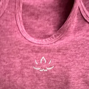 Beyond Yoga Berry Racerback Top Women’s athletic Tank Size XS thumbnail 3