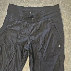 Lululemon Dance Studio thumbnail 6