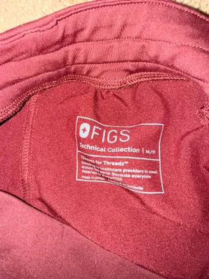 FIGS Scrubs Set thumbnail 3