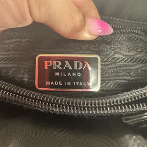 Prada Tessuto Nylon Shoulder Bag Medium Black Leather Strap Italy Logo Hardware thumbnail 4