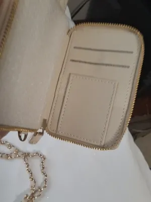 Cream Quilted Phone Case With Crossbody Chain Strap & Chain wrislet Iphone 14 Pr thumbnail 9