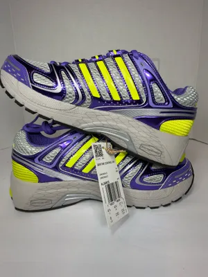 Women’s Adidas Adistar Control 5 size 6W thumbnail 2