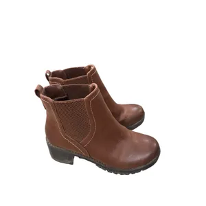 Eastland Tamara Women's 8.5 Black Leather Chelsea Boots Slip On Ankle Classic thumbnail 5