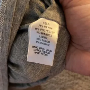 ‎Lulus small grey skirt thumbnail 5