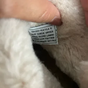 Bearpaw Kayla II Waterproof Suede Boots with Sheepskin Lining – Size 7(B35)✨✨ thumbnail 6