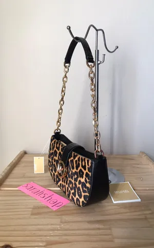 Michael Kors Purse thumbnail 4