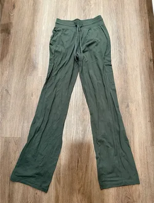 Lululemon Ready to Rulu Straight Leg‎ High-Rise Pant Green Size 4 thumbnail 1