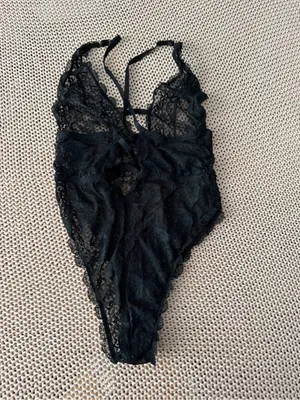 Black lace bodysuit #lingerie #bodysuit No label size s/m thumbnail 3