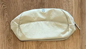 Lululemon pouch thumbnail 1