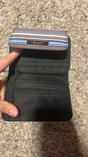 Kate Spade Wallet thumbnail 3