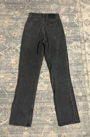 Abercrombie The 90s Straight Ultra High Rise thumbnail 1