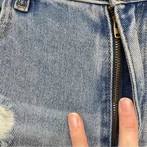 Pacsun Distressed Light Wash 90s Boyfriend Jeans Womens 29 Blue Denim Baggy thumbnail 12