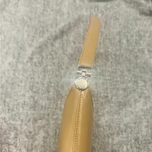 Elegant Tan Leather Shoulder Bag thumbnail 3