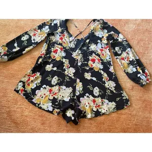Billabong Secret Moons Floral Long Sleeve Romper Women's Size Small thumbnail 4