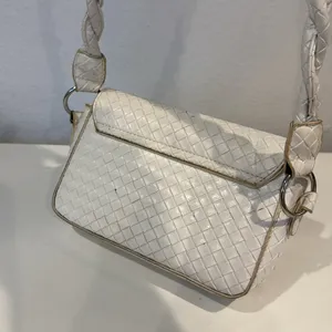 Nasty Gal MOVING SALE White Woven Twisted Handle Shoulder Bag thumbnail 6