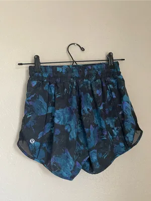 Lululemon Hotty Hot Short II Size 4 Floral Shift Blue Multi / Black thumbnail 9