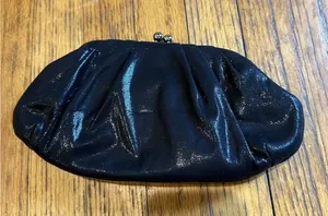 Jessica Mcclintock Black Clutch With Kisslock Clasp Guc thumbnail 1
