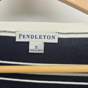 Pendleton Sweater Womens S V-Neck Navy Blue Striped 3/4 Sleeve EUC thumbnail 2