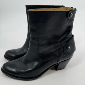Frye‎ Jackie Zip Short Black Leather Ankle Boots Size 8.5B thumbnail 3
