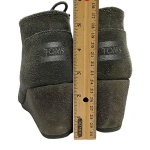Toms Suede Desert Wedge Bootie Dark Gray Size 6.5‎ thumbnail 7