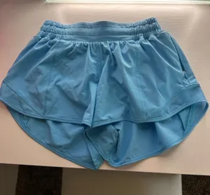 Lululemon Hotty Hot Shorts Low-Rise 2.5" thumbnail 1