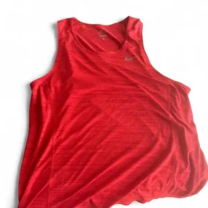Red Nike Dri thumbnail 2