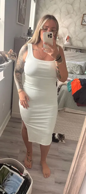 Dress thumbnail 1