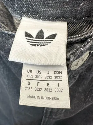 Adidas 32x32 Black Denim Jeans with Gray Side Stripes Wide Leg thumbnail 6
