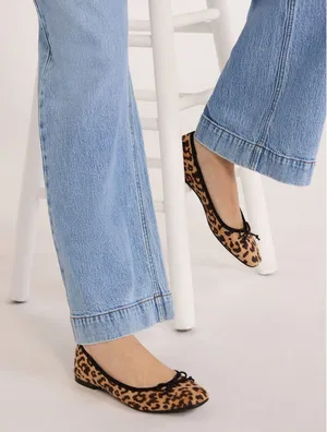 Time and Tru Womens Ballet Flats Size 10 Leopard Print String Bow Comfort thumbnail 1