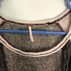 Free people gray oversized sweater! Size small! thumbnail 2