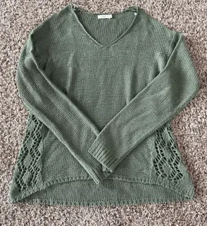 Francesca’s Olive Sweater  thumbnail 1