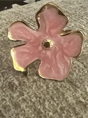 Women’s Gorgeous Pink & Gold Flower Design Statement Adjustable Ring Size 6-9 thumbnail 2