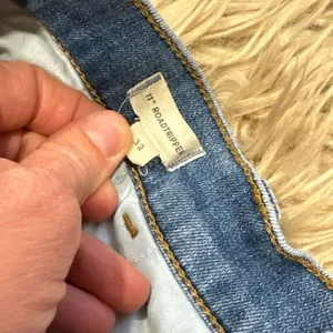 Madewell 11” roadtripper jeans size 32 thumbnail 3