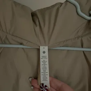 Lululemon Athletica Beige Puffer Jacket thumbnail 3