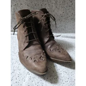 Harris Hawk Details Boots Leather Embossed Western Ankle Women Size 6.5 Spanish thumbnail 4