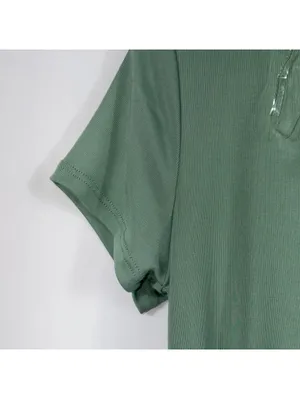 Heart & Hips Alexa Cropped Tee Sage Green Short Sleeve Top Size Small thumbnail 4