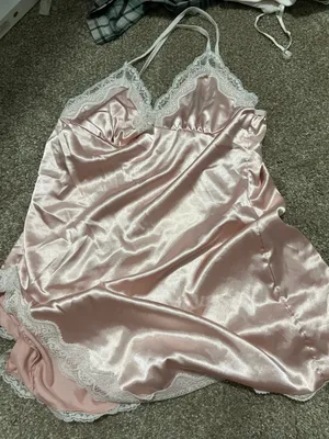 Silky nightgown with a slit Pink Size none thumbnail 1