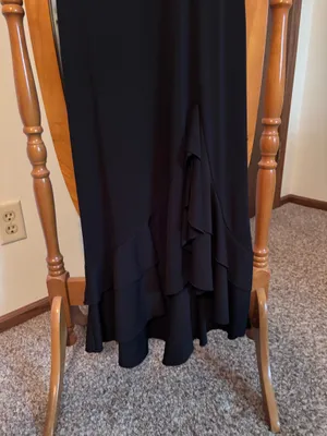 Younique Black Midi Dress thumbnail 5