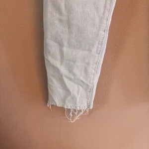 MADEWELL The Momjean‎ in Ellendale Wash: Raw-Hem Edition thumbnail 4